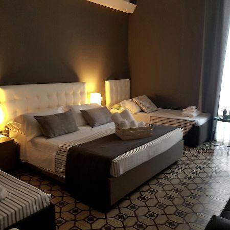 Ottomood Ala Ovest Catania Centro Bed & Breakfast Exterior foto